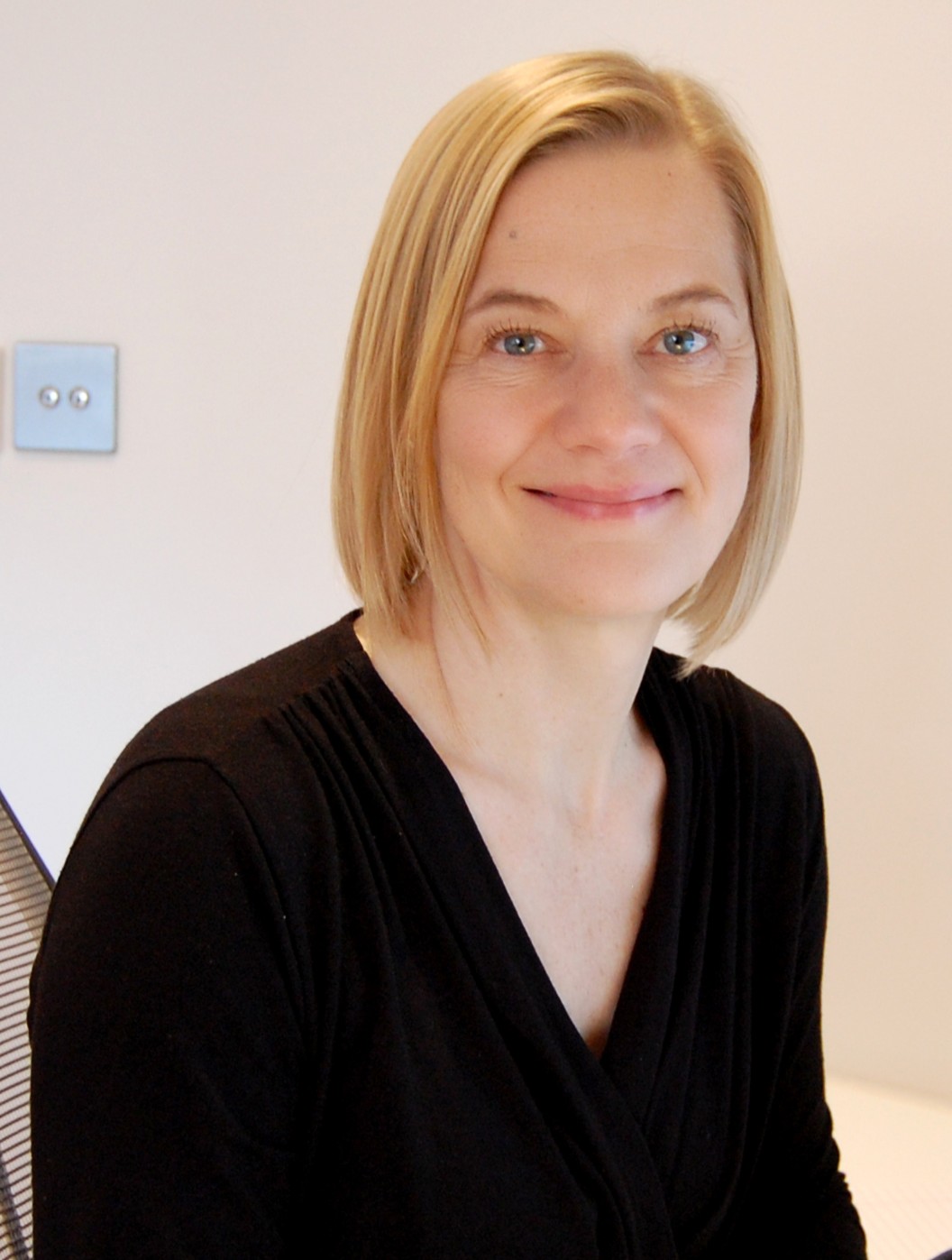 Lesley C Anson